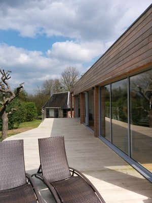 Extension sur toute la longueur de l'habitation