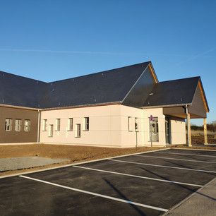 Bâtiment à double entrée